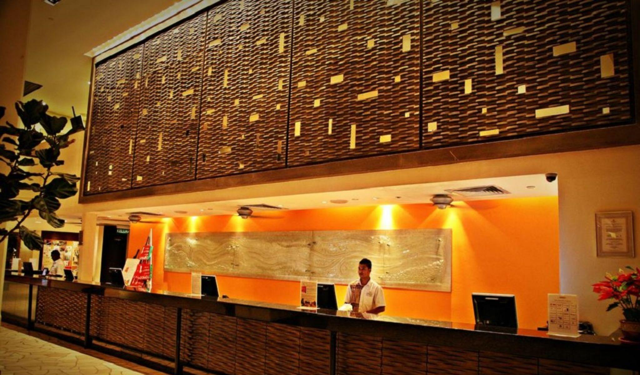 Parkroyal Penang Resort Batu Ferringhi Exterior photo